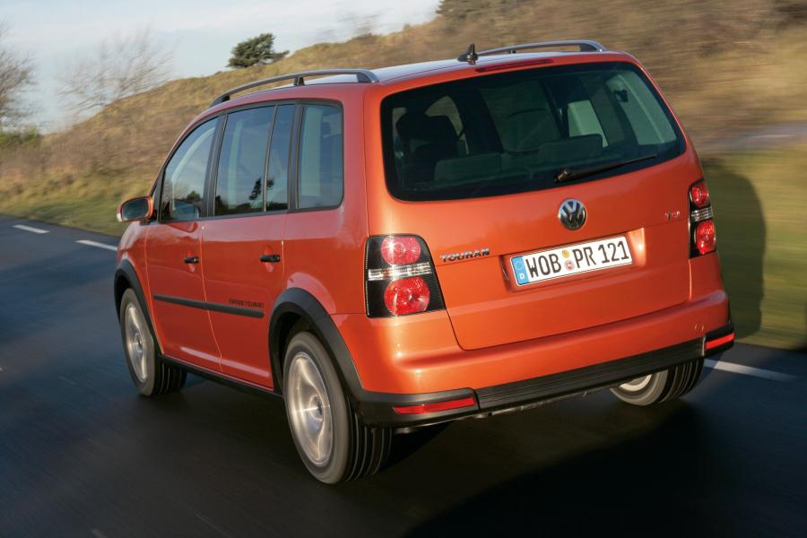  Volkswagen CrossTouran TSI 2007 года  (фото 38 из 46)
